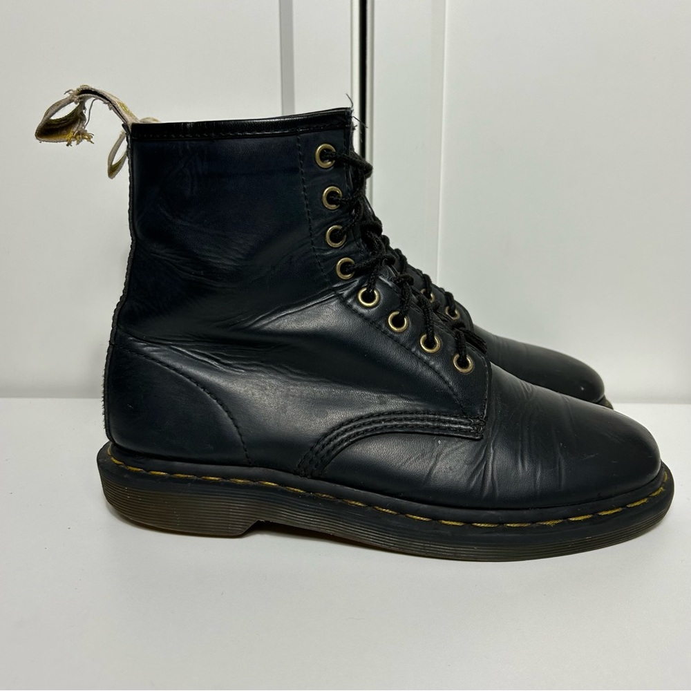 Dr martens 1460 black leather lace combat boots